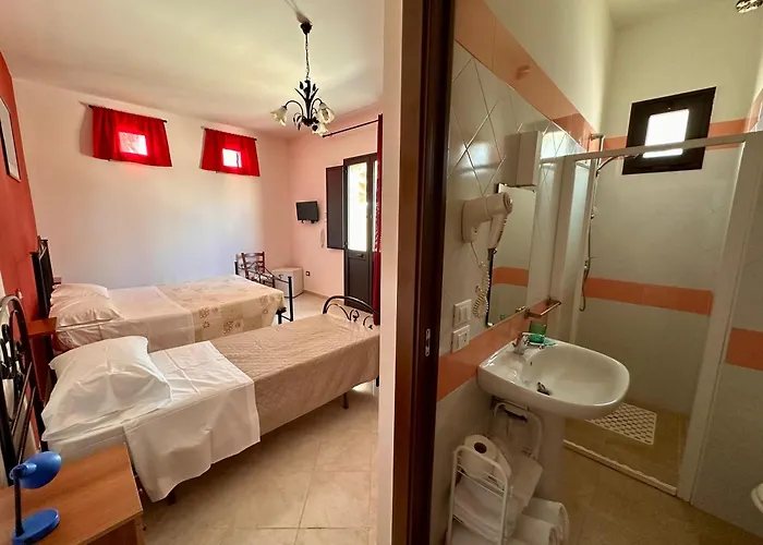 فندق مبيت وإفطار La Palma Vacanze 4*